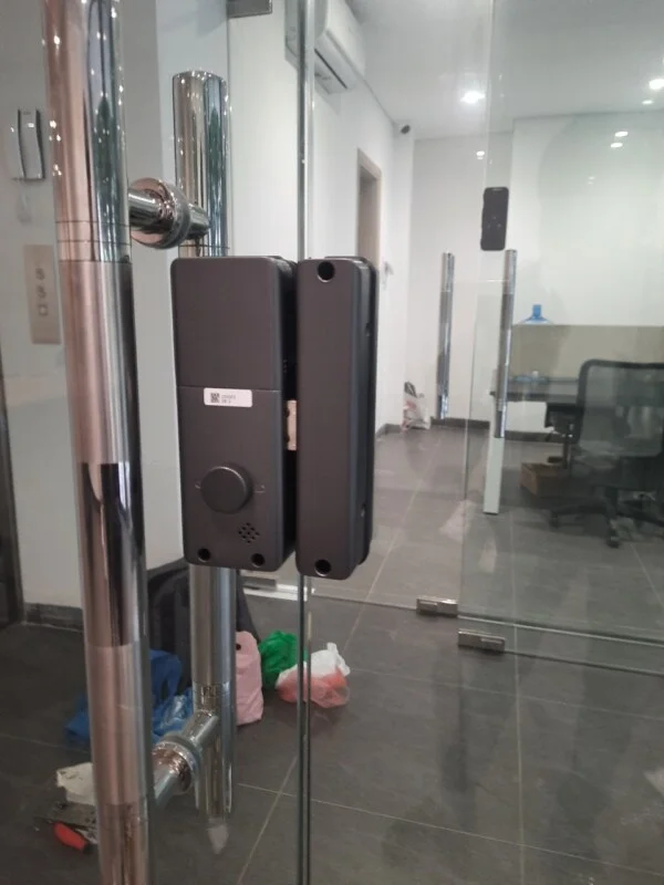 Khóa cửa kính vân tay ToMo - TK7